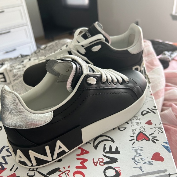 Dolce and Gabbana sneakers - Picture 1 of 2